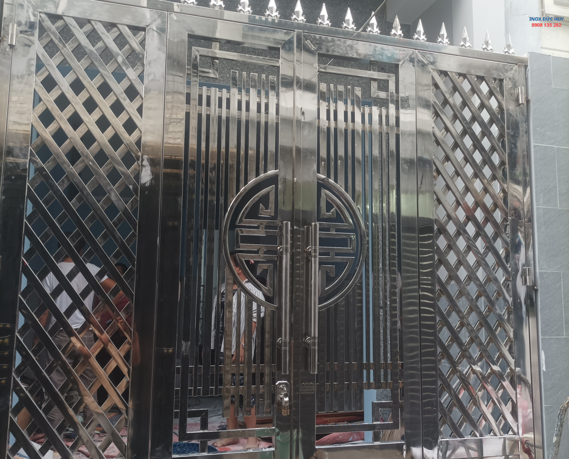 Của inox