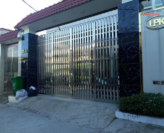 Cửa cổng inox